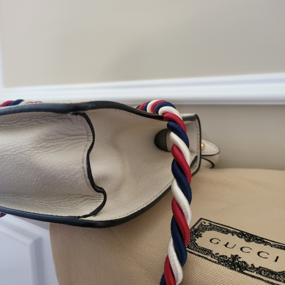 GUCCI Textured Calfskin Bee Star Print Mini Sylvie Bag Mystic White w / COA.. - Picture 11 of 16